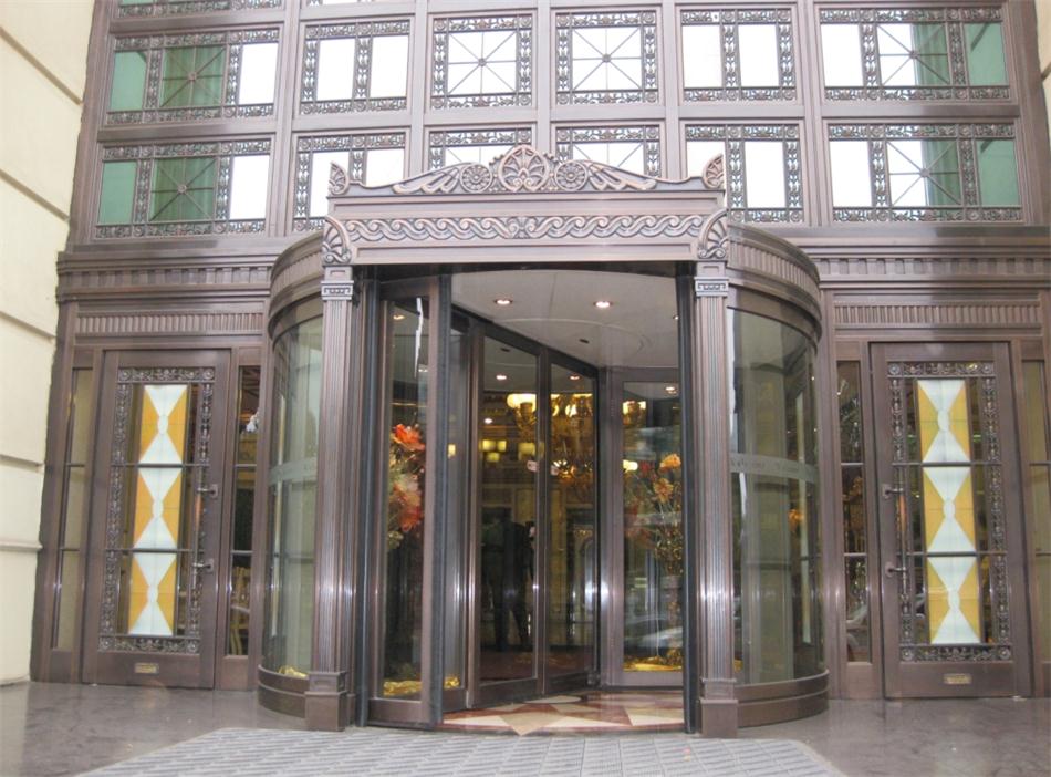 銅門設計：體現(xiàn)并映射銅文化之內(nèi)涵！(圖1)